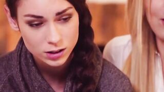LOS CONSOLADORES Goddess Sicilia & Arwen Gold Into Crazy Cutie