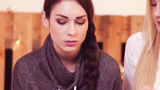 LOS CONSOLADORES Goddess Sicilia & Arwen Gold Into Crazy Cutie