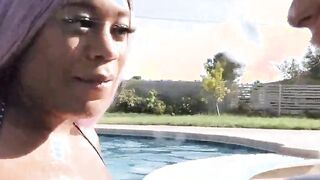 two phat booty ass shanice luv 2 n genie snow pounded her