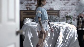 Stepteen Vanessa Vega fucked by TS stepmom