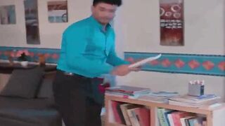 Tere Jaisa Yaar Kaha Part 01 Ullu Originals Web Series 4