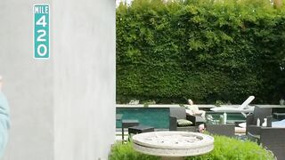 Bouncy Boobed Jackie Hoff Seduces Her Boyfriend By The Pool