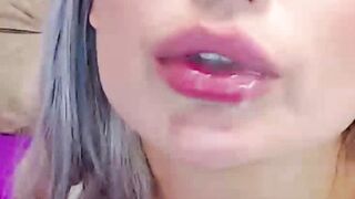 Sexy Babe Enjoy Oral Sex On Her BF