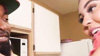 light skinned 19 yo 38iii boobies fucks texas king gutta