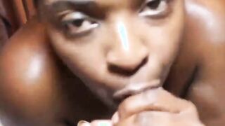 her pussy looks soo amazingly Beauty chocolate freak fucks big black cock