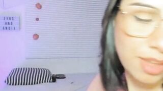 Nerd Babe Loves To Do Deepthroat Cock