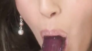 Long Breasts April Wanks Her Pussy