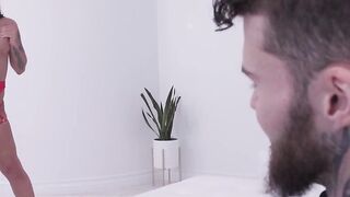Shemale model Khloe Kay gets barebacked