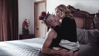 Nathan Bronson fucks his best friend's mom Mona Wales
