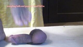 trampling balls and penis UsUsa