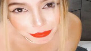 This Babe Loves To Fuck A Big Dildo