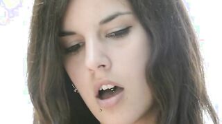 Thin dark hair 18 gets nude down and masturbates outside
