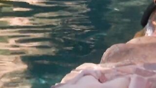 Huge Titties bikini glad blonde massage her cunt by the pool