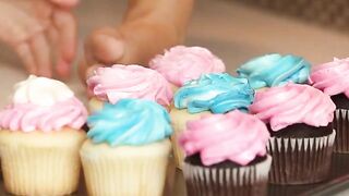 Cute cupcake squirts