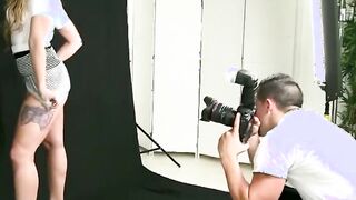 RealityKings - Monster Curves - Austin Cole and Layna Landry - Downward Booty
