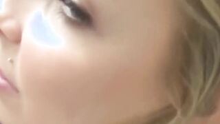 Mofos - Hottie blonde pays for back rub