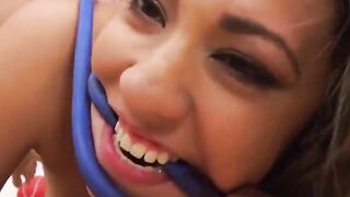 Mofos - Dual purpose work out with hot Latina 18 yo