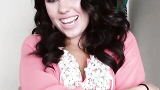 Mofos - Beauty 19 yo give her bf what he wants