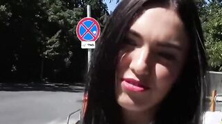 Mofos - Jemmy Sapphire getting plowed in the park