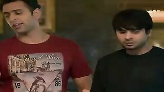Tohfa Part 01 Ullu Originals Web Series 8