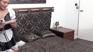 LA COCHONNE Vulgar Cute Cutie Maid Anais Tries Anal With