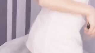 Blonde sluts Plays Her Tight Vagina