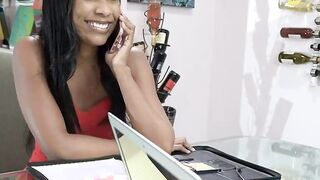 Hot Chocolate women Olivia Jayy Seducing Her BF On A No Nut