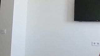 DOEGIRLS - Russian Hottie Mary Rock Masturbates After Workout