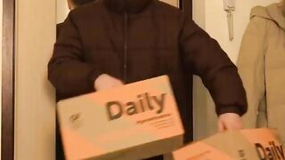 Courier Fucked the Girl in the Shower
