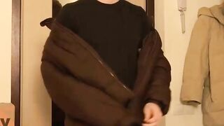 Courier Fucked the Girl in the Shower