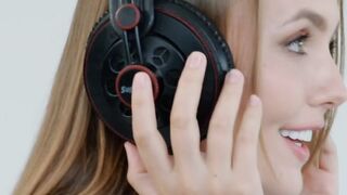 BLACKED Fangirl Sia has passionate affair with her DJ crush two