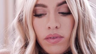 SLAYED Boho blondes Khloe & Anna make more than sweet music