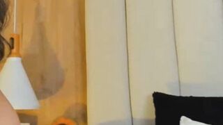 Wild Cam Babe Fuck Her Wet Pink Pussy