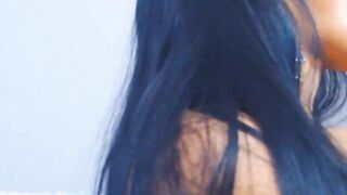Bae Dark Haired chick Fucking Her Pussy With Dildo