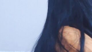 Bae Dark Haired chick Fucking Her Pussy With Dildo
