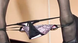 Twistys - Long Boobed British Teen Samantha Bentley Plays with her Twat