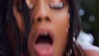 Brazzers - Huge Boobed and curvy Ms Delicious los big white cocks