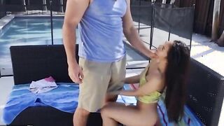 Mofos - Goddess Thin Evie Ling Gets Banged! by a