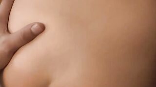 Cutie date loves getting cum over herself
