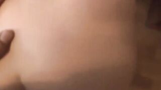 Cutie date loves getting cum over herself