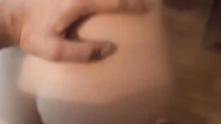 Cutie date loves getting cum over herself