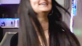 latina eliza ibarra shares stepdaddy cum with teen facial