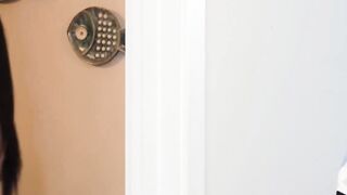 Raunchy Realtor Flashes Hooters