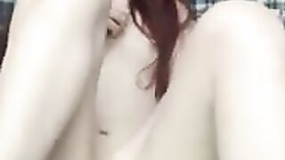 Redhead loves the Lovense Lush and shows feet