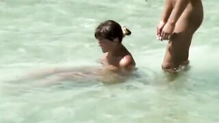 spying my niece on beach getting laid