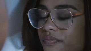 VIXEN Crazy Hot rich bimbos seduces her bodyguard