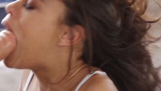 VIXEN Crazy Hot rich bimbos seduces her bodyguard