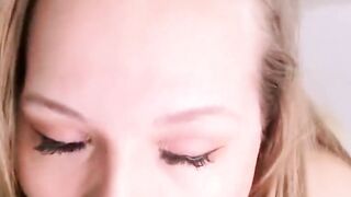 Beauty Blonde Bombshell beauty Bed live on camera