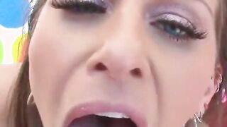 brunette babysitter sucks dick