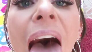 brunette babysitter sucks dick